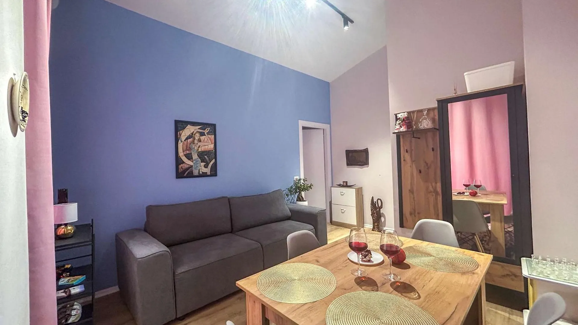 Apartment With Terrace 1319 Durrës