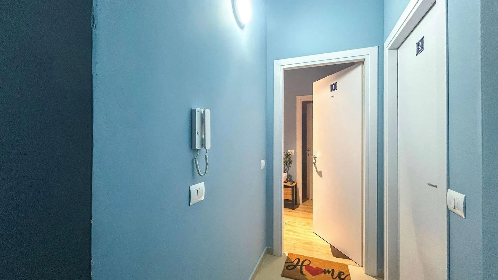 Apartment With Terrace 1319 Durrës